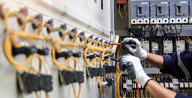 Professional Electrician technician working in South Jordan, UT
